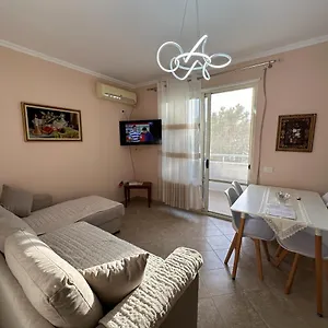 Appartamento Sunset Sea View - Beachfront Balcony - Ac - Wifi, Durrës